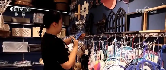 恒盛优配 美国人疯狂抢货，中国商家抢生产！义乌商户：朋友圈都炸掉了，高盛：未来90天中国出口会很火爆